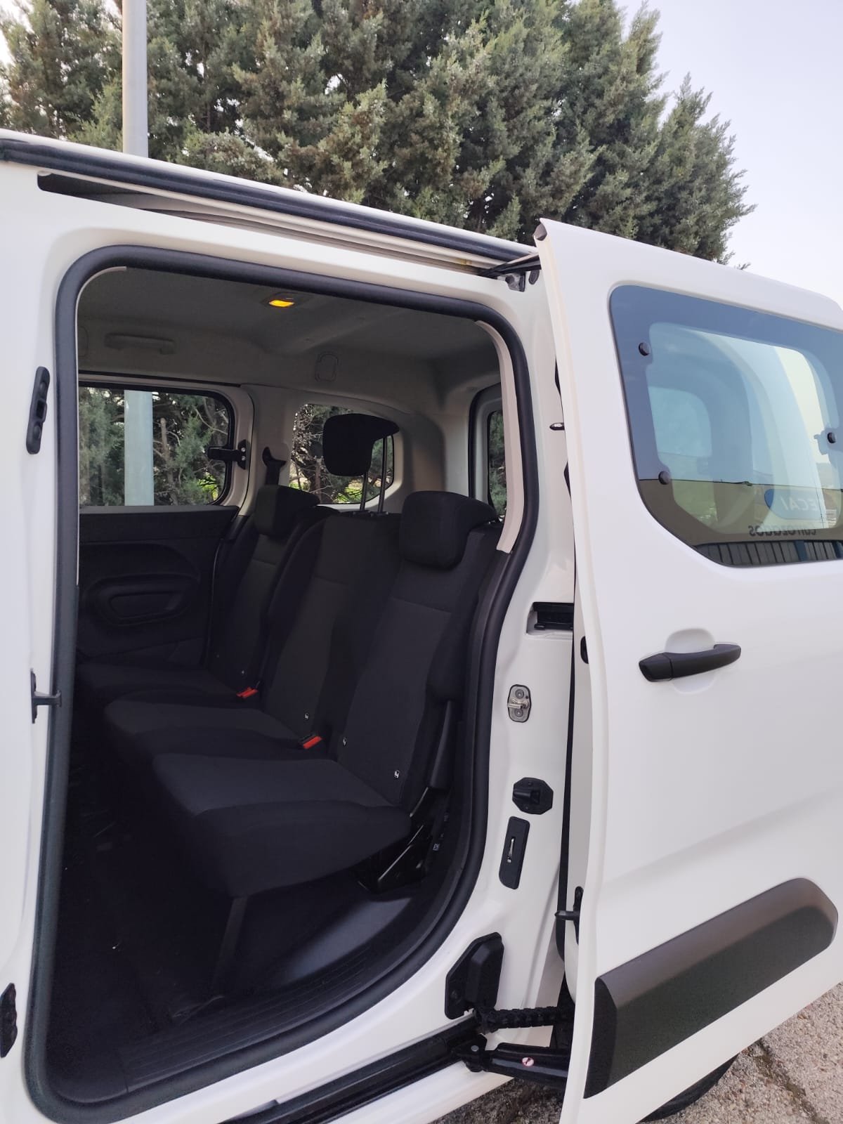 Berlingo 2021 133 mil km - Imagen 8