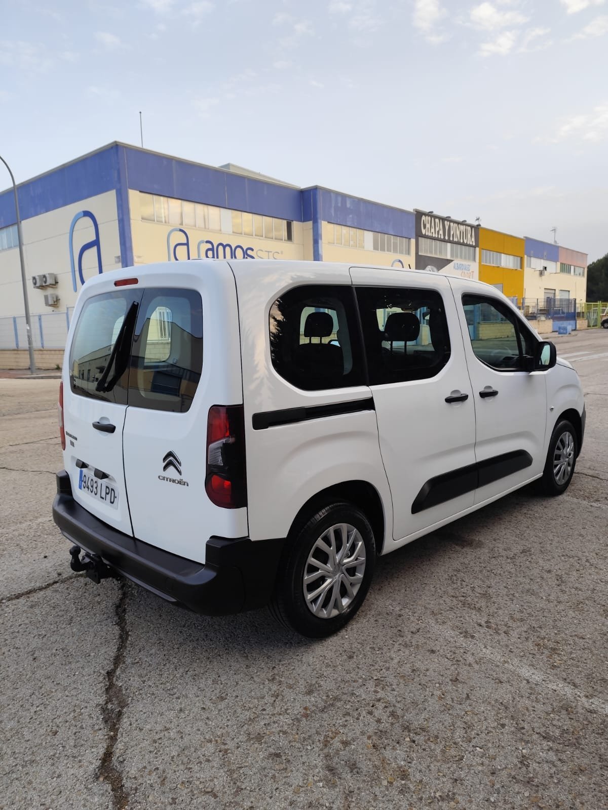 Berlingo 2021 133 mil km - Imagen 15