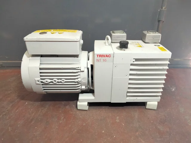 Bomba vacío Leybold Trivac NT 16 - Imagen 2